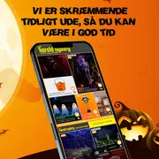 Halloween-inspireret reklame med smartphone, der viser en shoppingapp, græskar, skeletdekorationer og orange baggrund med dansk overskrift.