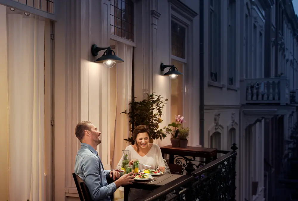 PHILIPS Cormorant E27 vägglampa - svart