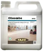 FAXE Hvid Oliesæbe til rengøring og pleje af olierede trægulve og korkgulve. Plastdunk med håndtag og skruelåg, egnet til indendørs brug.
