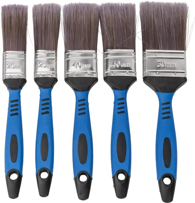 Sæt med fem pensler med blå og sorte ergonomiske håndtag, metalbeslag og syntetiske børster. Størrelser fra 25mm til 50mm, velegnet til forskellige maleropgaver.