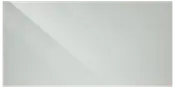 Rektangulär blank vit panel med diskreta diagonala reflektioner och en tunn kant.