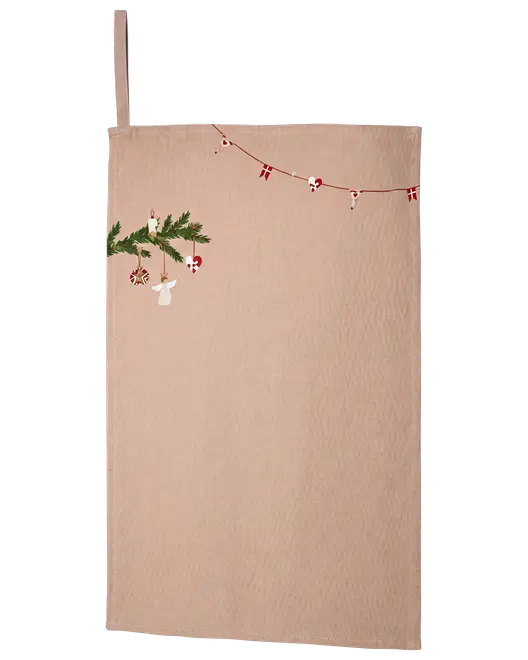 Beige viskestykke med julemotiv, gren med pynt og flagguirlande. Har ophængsløkke i hjørnet. Fremstillet af bomuld.