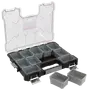 Plastikorganisator med gennemsigtigt låg, sort bund og ti aftagelige grå rum til opbevaring af småting som skruer eller bolte. Udstyret med sikre metalspænder.