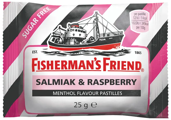 Fisherman's Friend Salmiak & Raspberry mentholpastiller, sukkerfri, 25g pose. Pink, sort og hvidstribet emballage med illustration af fiskerbåd på forsiden.