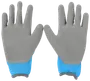 Arbetshandskar med grå, texturerad gummibeläggning på handflata och fingrar samt blå, ventilerande muddar. Ger bra grepp och skydd vid manuellt arbete.