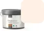 2,5-liters spand Sagasense vægmaling, halvmat finish, i en blød, lys beige farve. Miljømærket og egnet til indendørs brug. Gråt låg og håndtag.