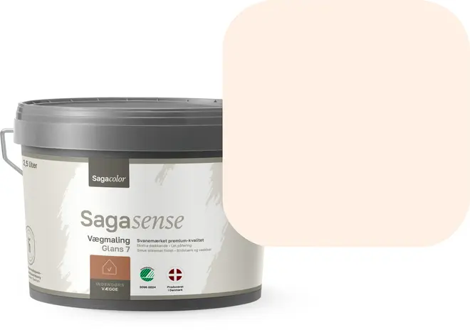 2,5-liters spand Sagasense vægmaling, halvmat finish, i en blød, lys beige farve. Miljømærket og egnet til indendørs brug. Gråt låg og håndtag.