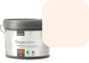 2,5-liters spand Sagasense vægmaling, halvmat finish, i en blød, lys beige farve. Miljømærket og egnet til indendørs brug. Gråt låg og håndtag.