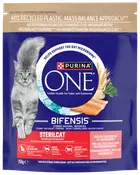 Purina ONE Bifensis Sterilcat tørfoder til steriliserede katte, 750g pose. Rig på laks, understøtter tarmflora, stofskifte, vægtkontrol og urinveje. Genlukkelig emballage.