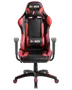Svart och röd ergonomisk gamingstol med justerbara armstöd, hög rygg, nackstöd och svankkudde. "GAMER"-text på nackstöd och kudde. Snurrbar bas med hjul.