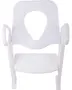 Hvid plastik toiletstol med åbent sæde, armlæn og solide ben. Designet til badeværelsesbrug, giver støtte og komfort til personer med mobilitetsudfordringer. Nem at rengøre og let.
