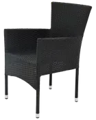 Svart utomhusfåtölj med flätad rottingdesign, hög rygg och stadiga metallben med silverfärgade ändar. Passar uteplats eller trädgård, bekväm och modern stil.