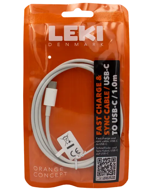Hvid USB-C til USB-C hurtigopladnings- og synkroniseringskabel, 1 meter langt, pakket i en orange genlukkelig pose med tydelig branding og produktinformation på forsiden.