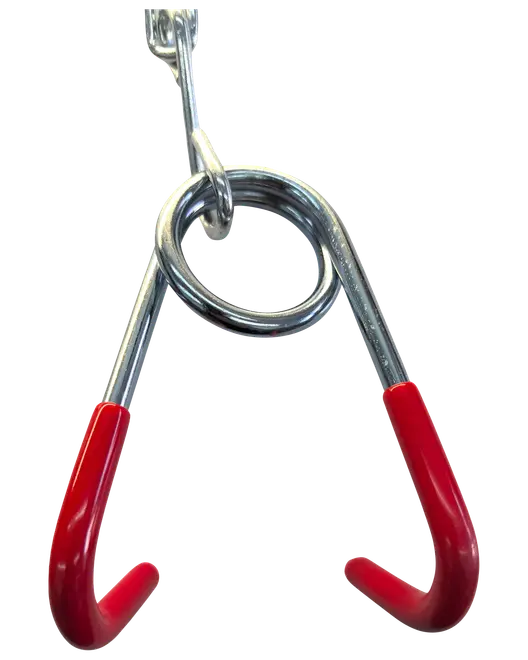 Metalkrog med cirkulær midtering, to kroge med rød gummibelægning og øje til ophæng. Velegnet til organisering eller ophængning af genstande.