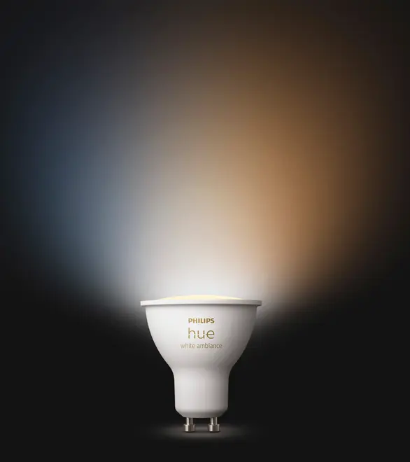 Philips Hue White Ambiance smart LED-pære, GU10 sokkel, justerbar hvidt lys fra varm til kold, velegnet til smart home belysning og energieffektiv belysning.