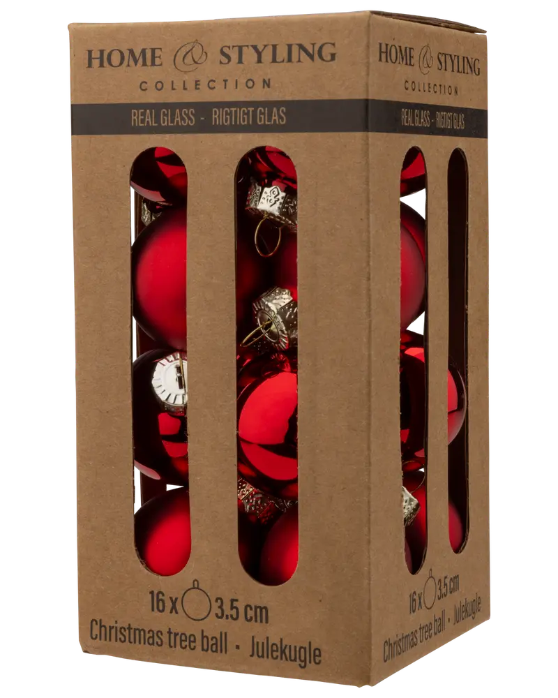 Set med 16 röda julgranskulor i glas, 3,5 cm i diameter, förpackade i brun kartong med vertikala fönster för enkel visning och säker förvaring.