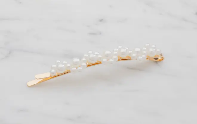 Hårspänne med pärlor - guld