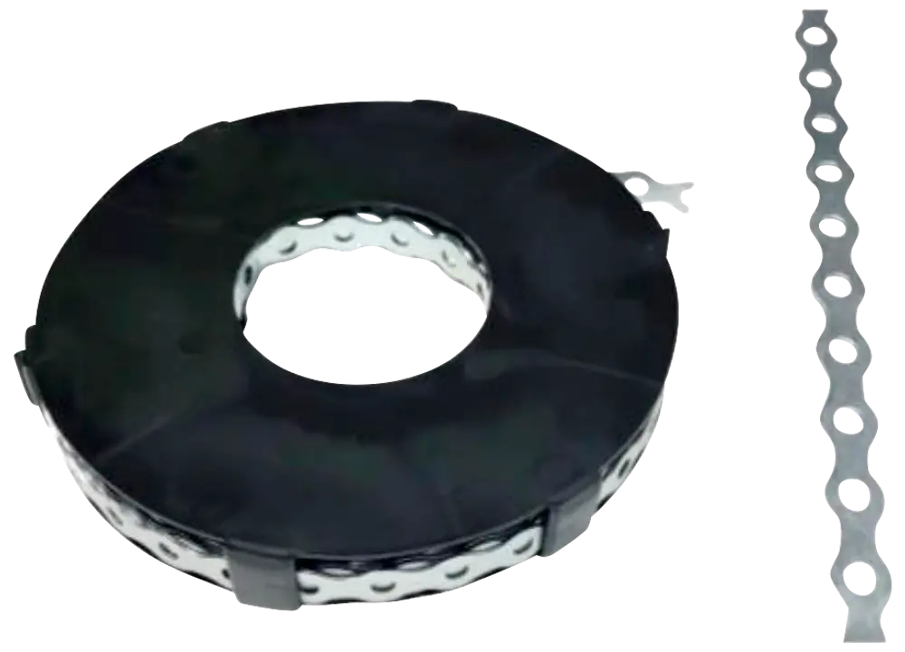 Rulle med perforeret metalophængsrem, sølvfarvet, bruges til at understøtte rør eller kanaler. Jævnt fordelte huller for nem fastgørelse og justerbar længde. Holdbar og fleksibel.