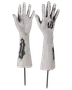 Par realistiska zombihänder med markspett, vita med svarta sår och ben, perfekta för Halloween-utomhusdekoration. Varje hand har en metallspett för enkel placering.