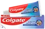 Colgate Cavity Protection tandpasta i rød og blå tube med matchende æske. Tekst fremhæver stærkere, hvidere tænder og friskere ånde. Hvidt skruelåg.