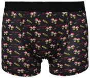 Sorte novelty-boxers med bred linning og overalt-tryk af ølkrus med nissehuer samt teksten “All I Need Is Beer!”.