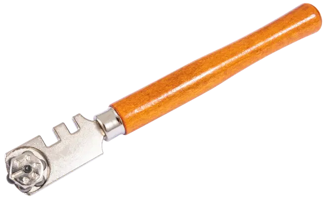 Glas-skærer med træhåndtag og metalhoved, roterende hjul til at ridse glas samt riller til at knække stykker. Ideel til præcis glas-skæring.