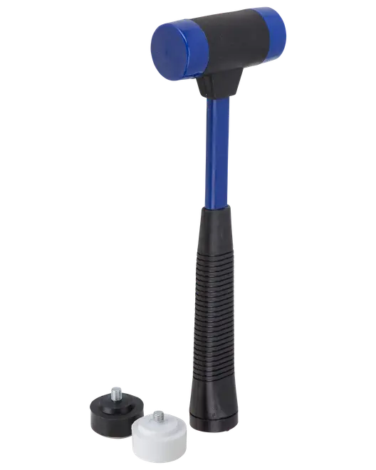 Gummiklubba med blått handtag, svart grepp och utbytbara svarta och vita slagytor. Två extra skruvbara huvuden medföljer för olika användningsområden.