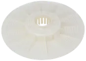 Rund, vit plastfilterplatta med radiella stöd och fina slitsar, centralt monteringshål, används i pool- eller vattenfiltersystem för att separera smuts.
