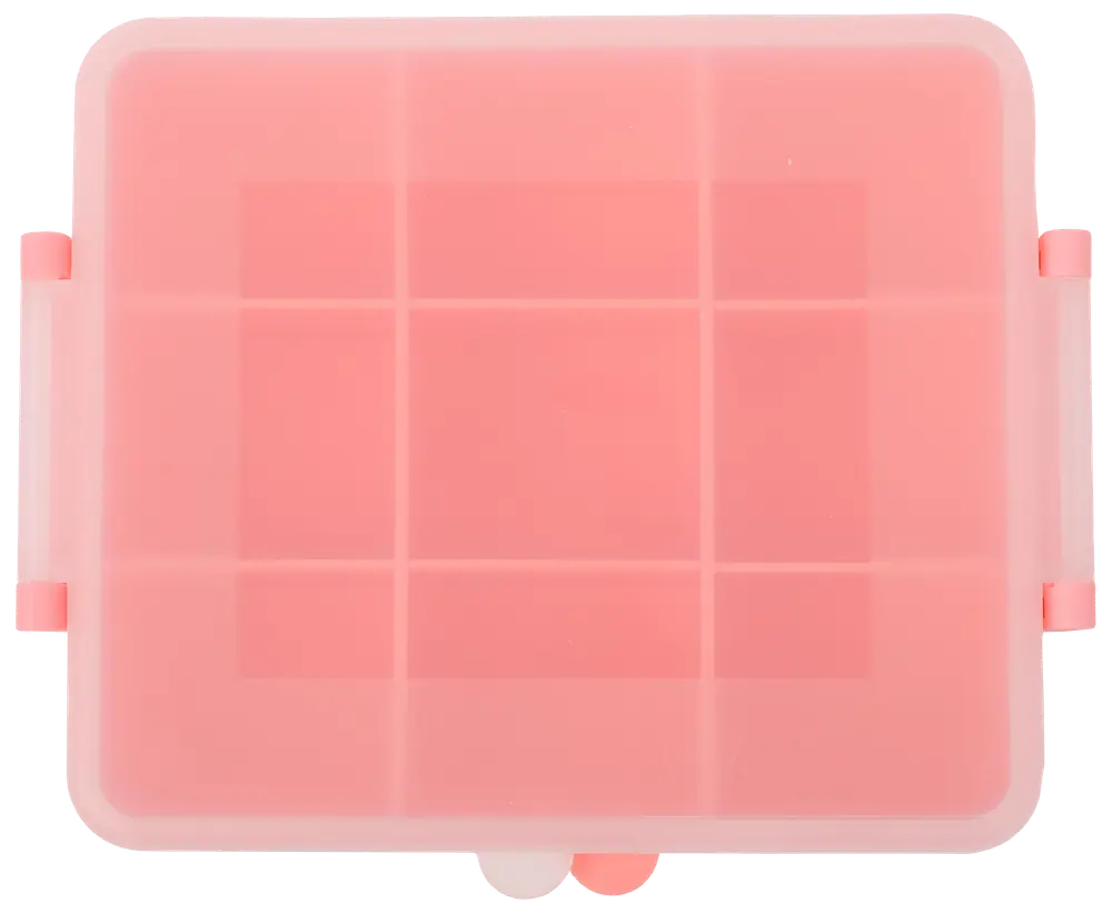 Fyrkantig rosa plastförvaringslåda med genomskinligt lock, nio inre fack och säkra sidolås för organisering av småsaker som smycken, pärlor eller pysselmaterial.