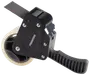 Håndholdt tapedispenser med ergonomisk sort håndtag, metalklinge og en rulle klar pakketape. Velegnet til at lukke kasser. Mærket 'PROBUILDER' på siden.