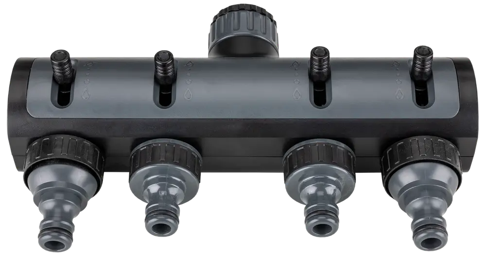 Sort plastikhane-fordeler med fire udgange, hver med gevindkobling og individuel flowkontrol, designet til tilslutning af flere haveslanger til én vandkilde.