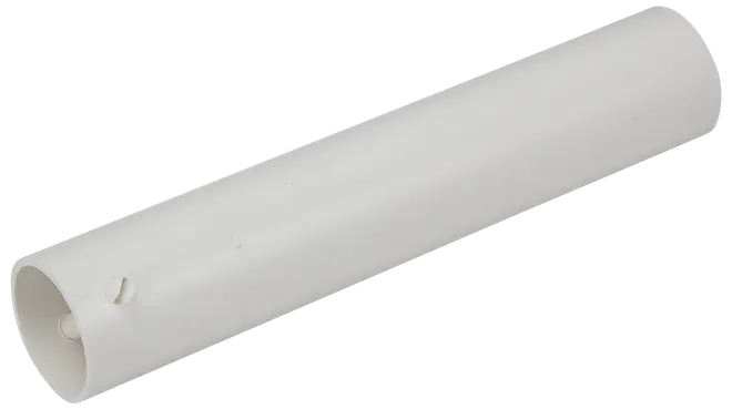Vit cylindrisk plasttub med slät yta och en liten utstickande flik nära ena änden, lämplig som skydds- eller kopplingshylsa för rör eller kablar.