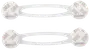 Två vita flexibla barnlås med självhäftande 3M-kuddar, avsedda för att säkra skåp, lådor eller apparater och förhindra att barn når farliga föremål.