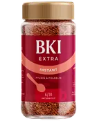 Glas med BKI Extra instant kaffe, brune granulat, rød etiket med hvid tekst, guld skruelåg, intensitet 6/10, fyldig og folkelig smag, 200g.