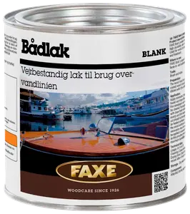 FAXE bådlak, vejrbestandig, til brug over vandlinjen. Metal dåse med billede af træbåddæk, egnet til træbeskyttelse og finish. Blank lak, 1 liter.