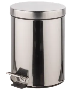 Rund pedalhink i rostfritt stål med platt lock och fotpedal för handsfree-öppning. Slät, blank yta. Kompakt och modern design för kök eller badrum.