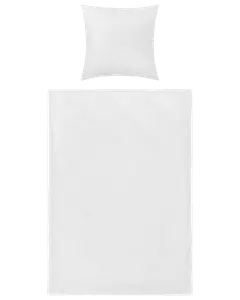 Enkelt hvidt sengesæt med dynebetræk og pudebetræk. Lavet af glat stof, har et ensfarvet design uden mønstre eller pynt. Passer til minimalistisk eller moderne indretning.