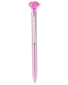 En metallisk lyserød kuglepen med en stor, facetslebet lyserød juvel på toppen. Den øverste del af pennen er gennemsigtig og fyldt med små, glitrende krystaller, mens den nederste del er ensfarvet lyserød med en glat, skinnende overflade. Kuglepennen har twist-mekanisme og et elegant, stilfuldt design.