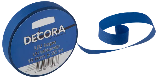 Blå UV-bestandig tape, 19 mm bred og 25 meter lang, egnet til udendørs brug. Leveres med etiket med produktinformation og stregkode.