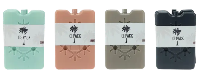 Sæt med fire rektangulære genanvendelige køleelementer i pastelfarver: grøn, fersken, taupe og sort, hver med snefnugdesign og mærket "Ice Pack" til nedkøling.