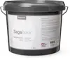 Tube med Sagacolor Sagabasic grov filler, 200 mL. Hvid emballage med grå detaljer, velegnet til større revner i vægge og lofter. Nem at påføre, genlukkelig låg.