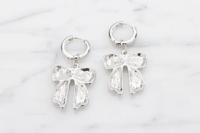 Örhängen hoops med rosett - silver