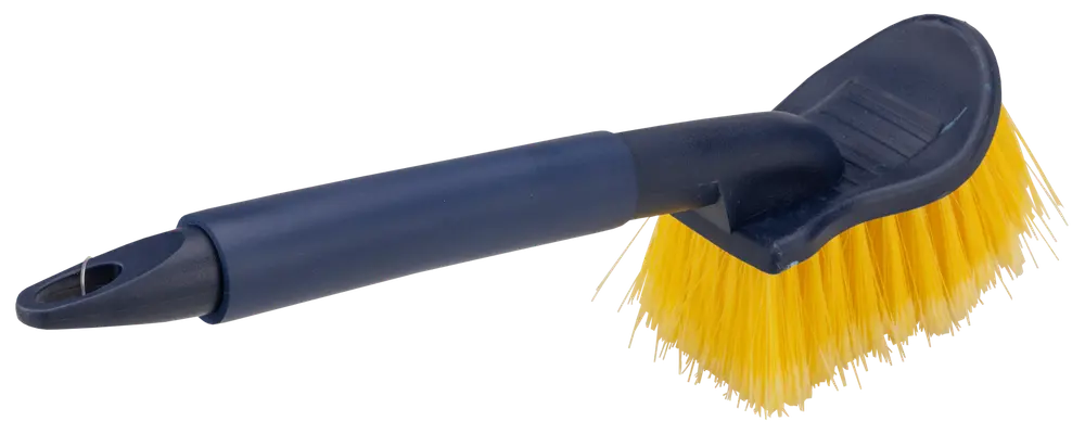 Rengøringsbørste med langt mørkeblåt håndtag og lysegule børster. Ergonomisk greb og hul til ophængning. Velegnet til skrubning af forskellige overflader og rengøring.