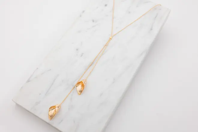 Halsband lilja - guld